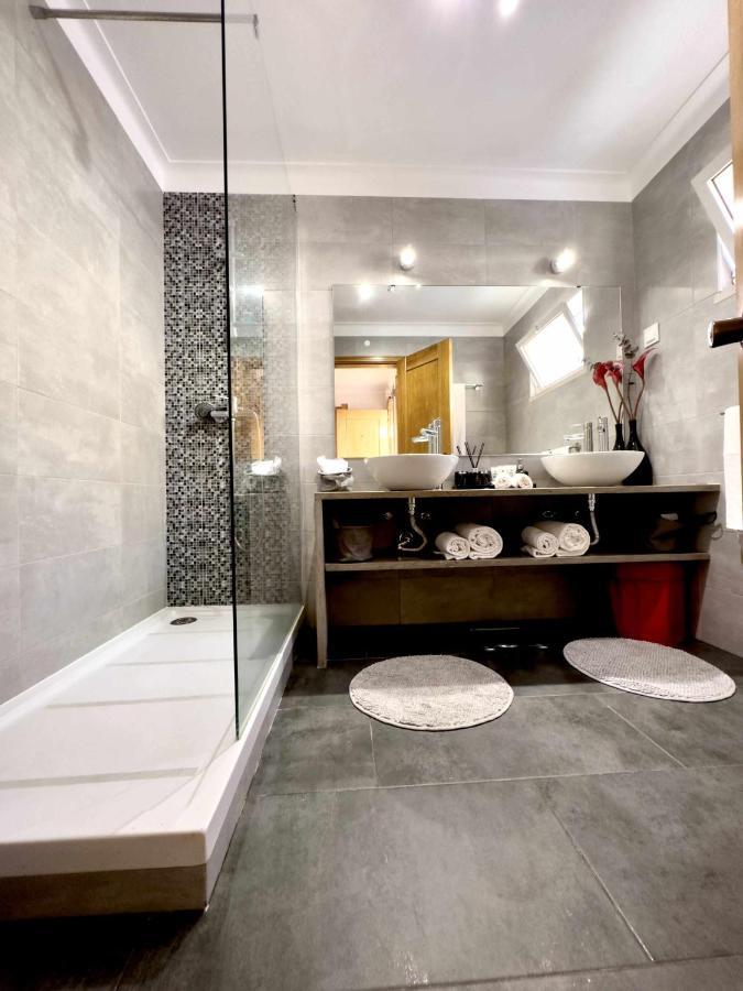 Holidays Penthouse Sea View Apartment *