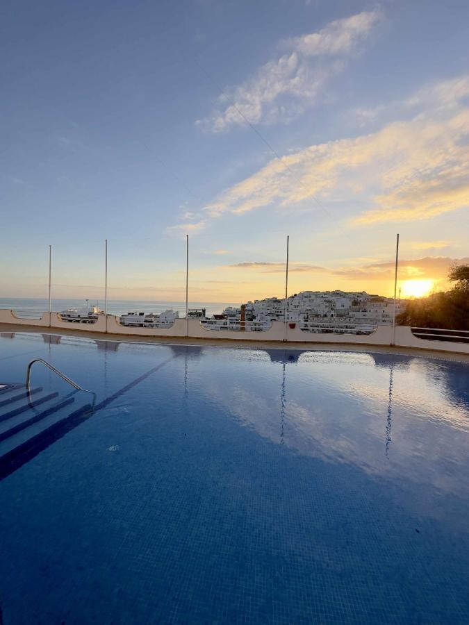 Holidays Penthouse Sea View *