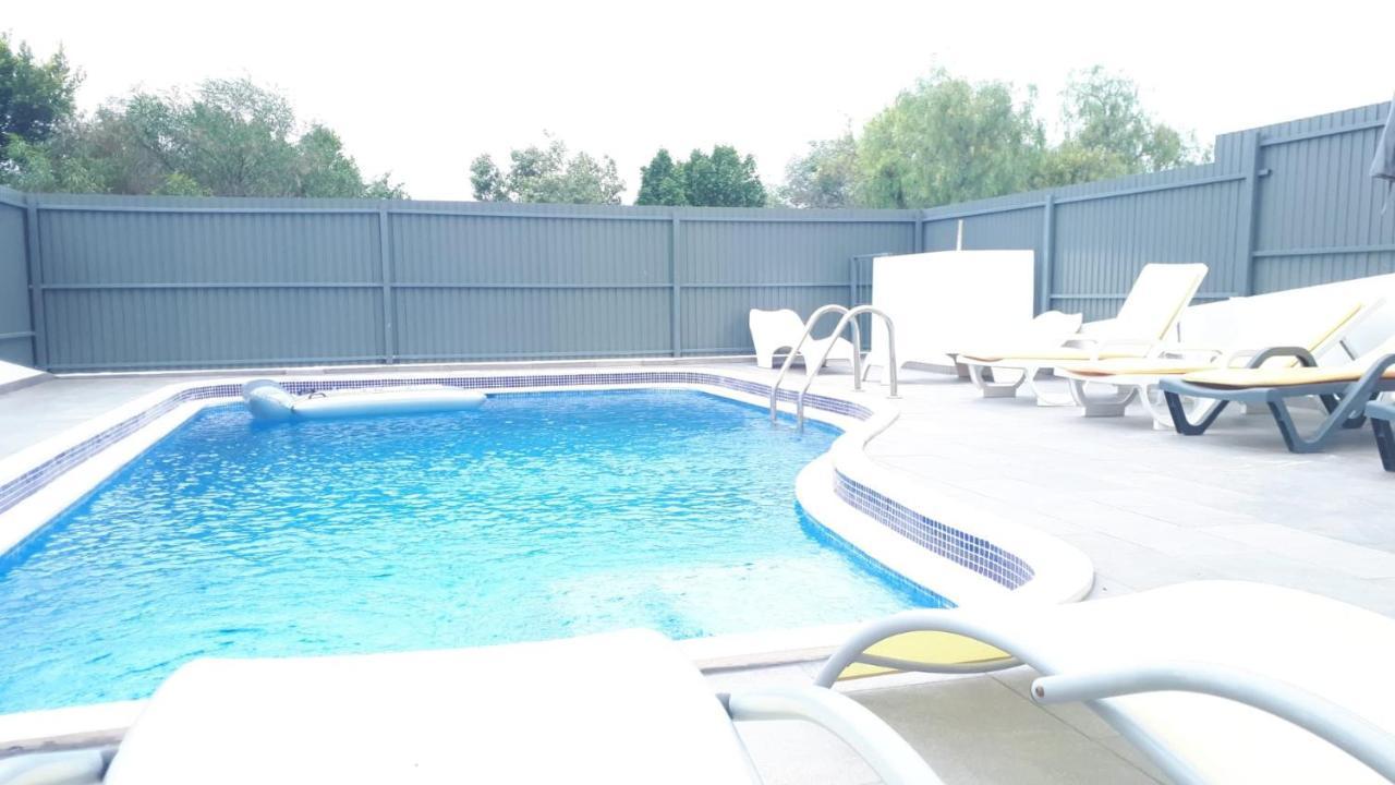 Marina Pool Villa Albufeira