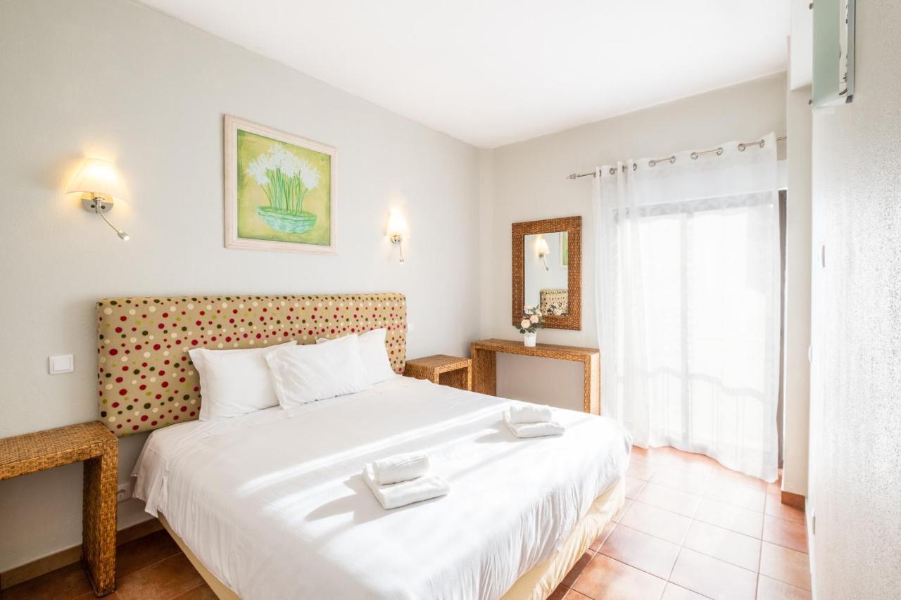 #099 T1 Calicos By Holidays * Albufeira