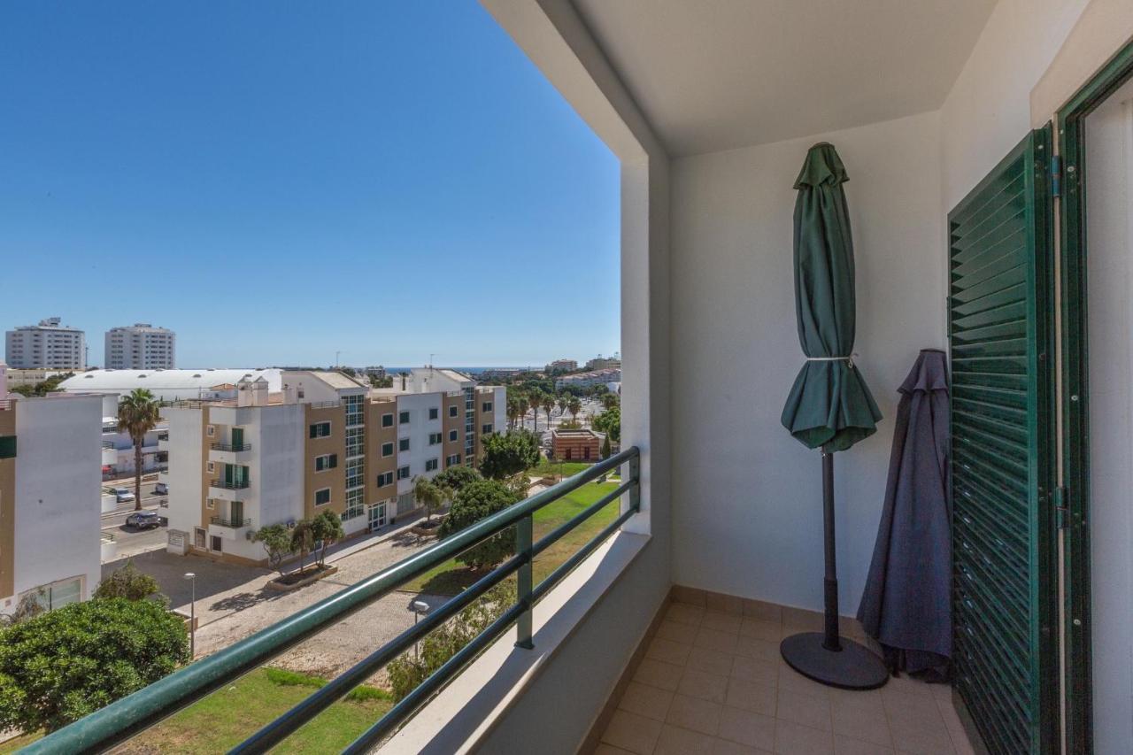 Floor With Great Views! *