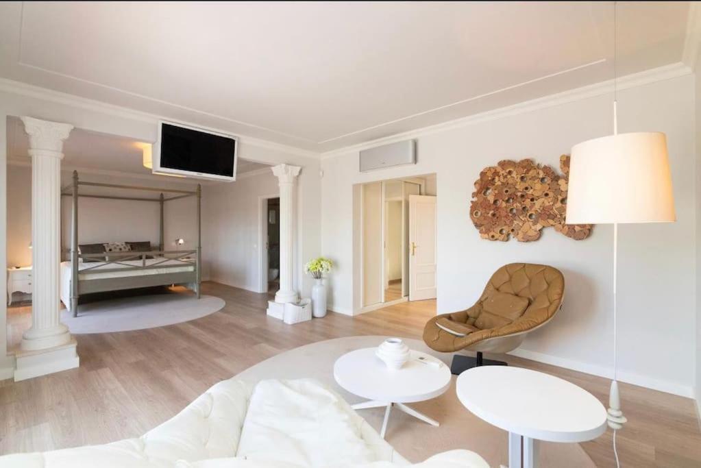 Luxury / Pool, Gym ,cinema Albufeira