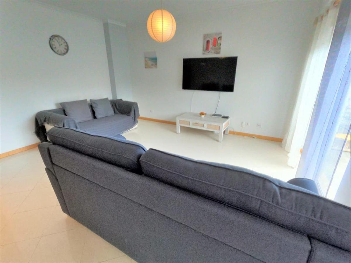 Algarve Modern T1 With Balcony In Apartamento