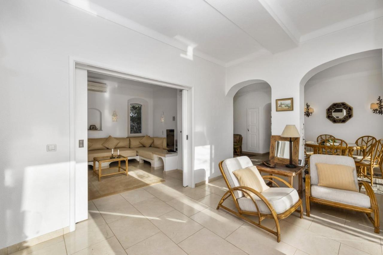 Casa Do Amendoal By *
