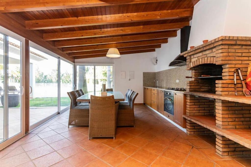 Luxury / Pool, Gym ,cinema Villa Albufeira