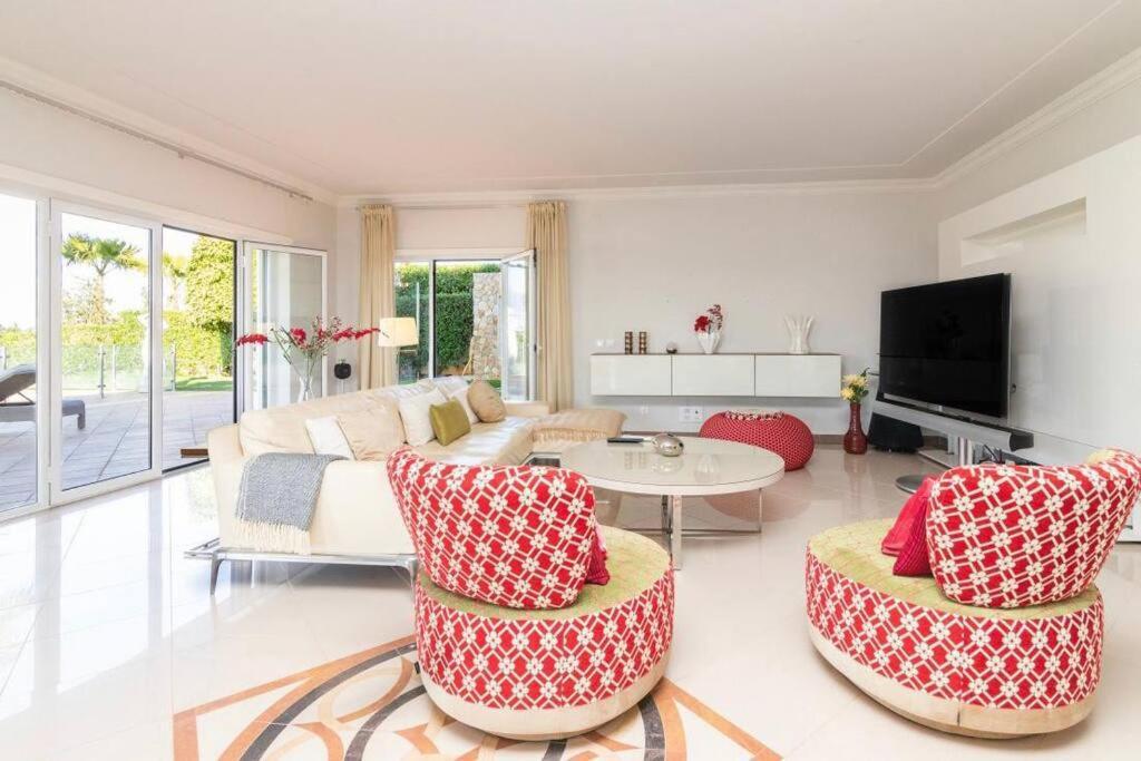 Luxury / Pool, Gym ,cinema Villa Albufeira