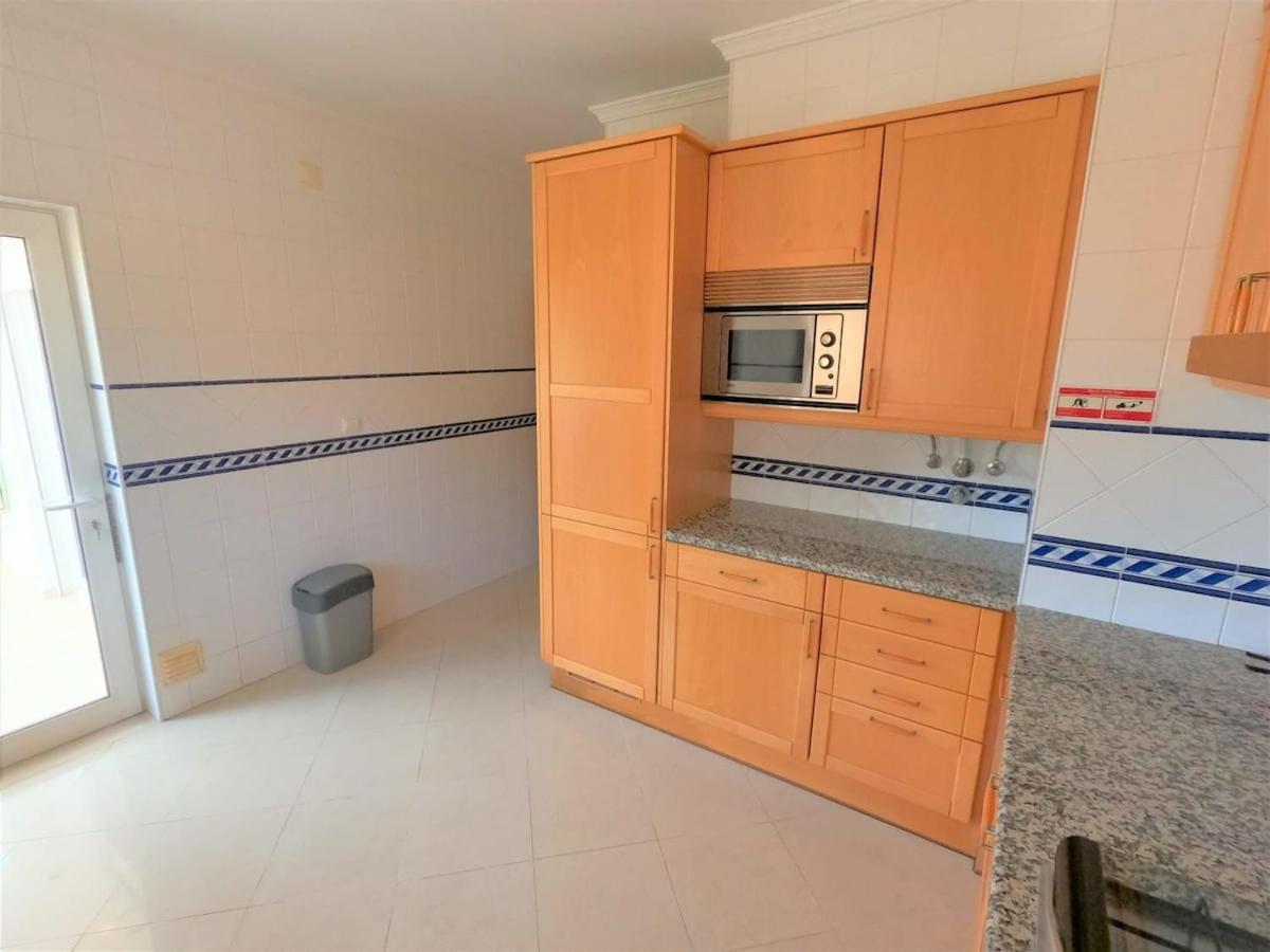 Algarve Modern T1 With Balcony In * Albufeira