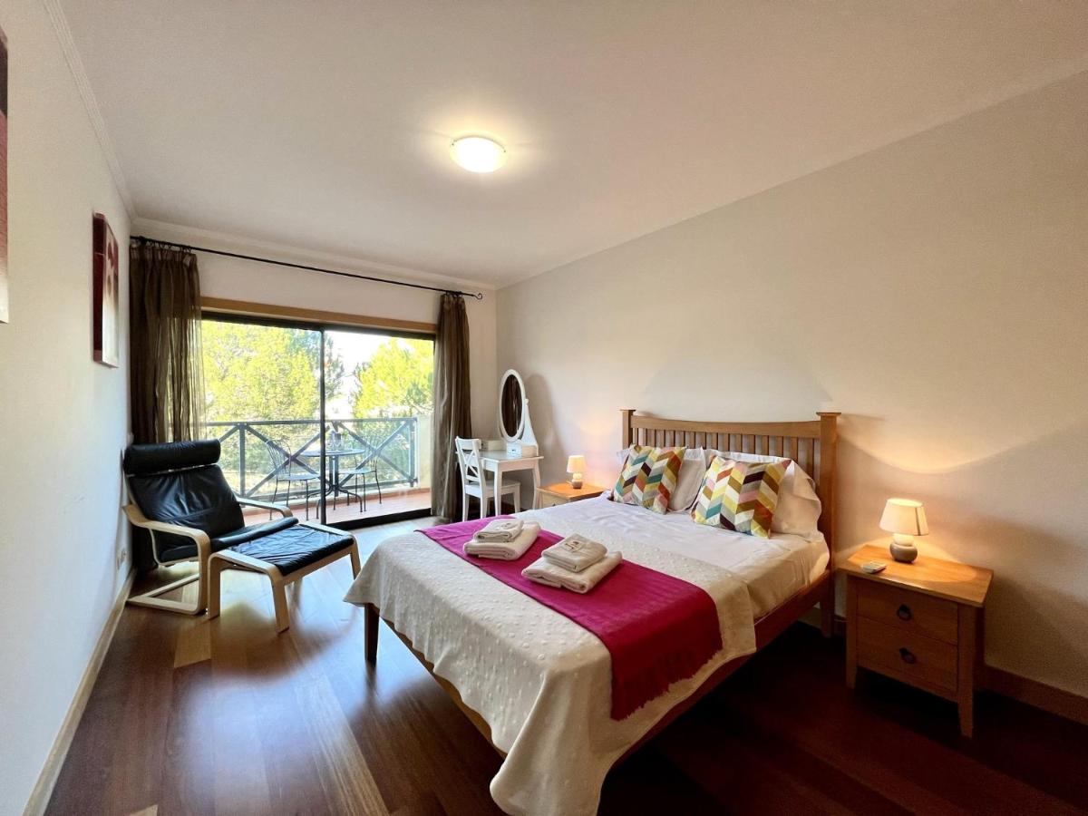 Modern 4 With Pool By Homing Apartment *
