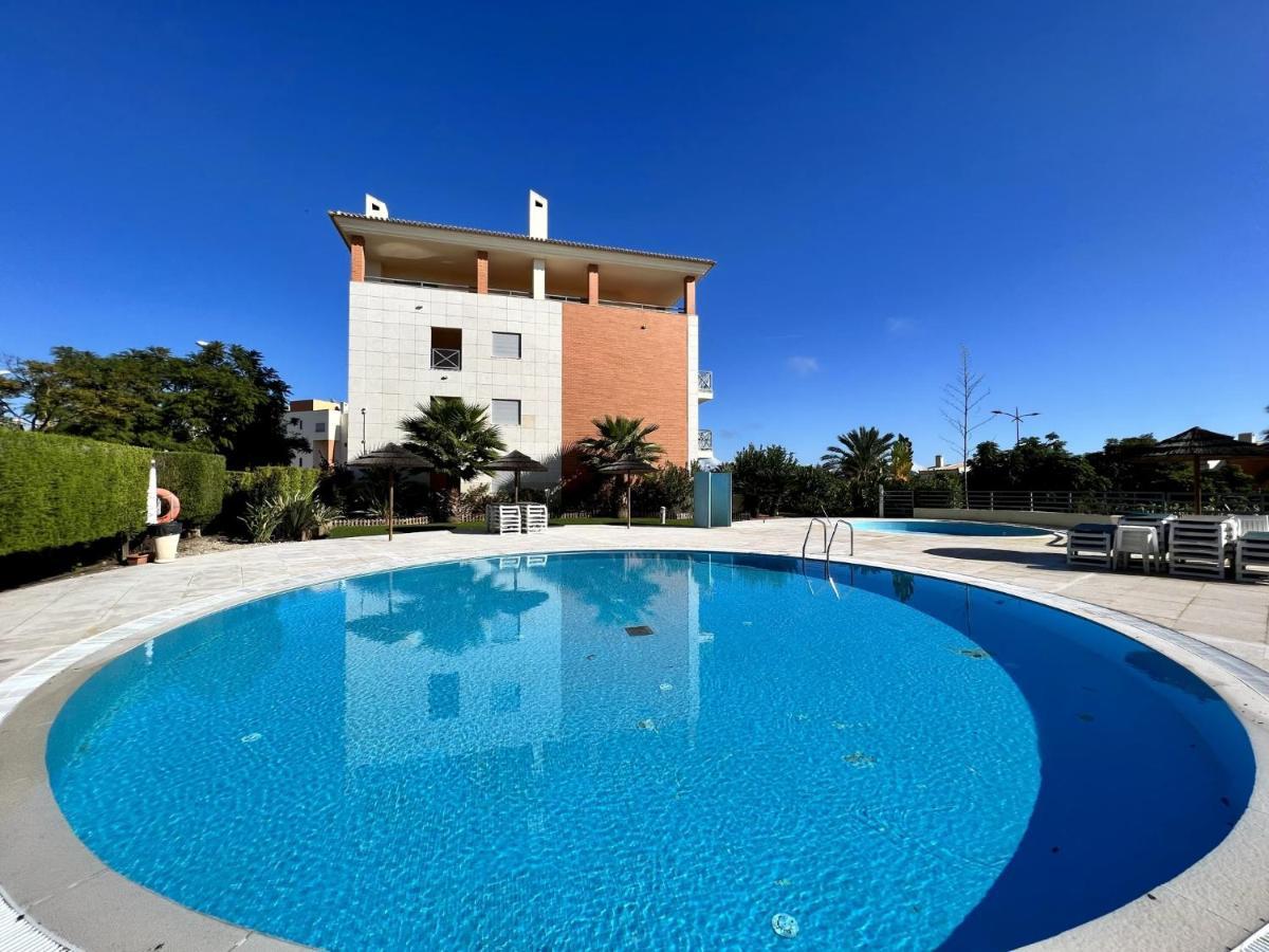 Appartement Modern 4 With Pool By Homing *