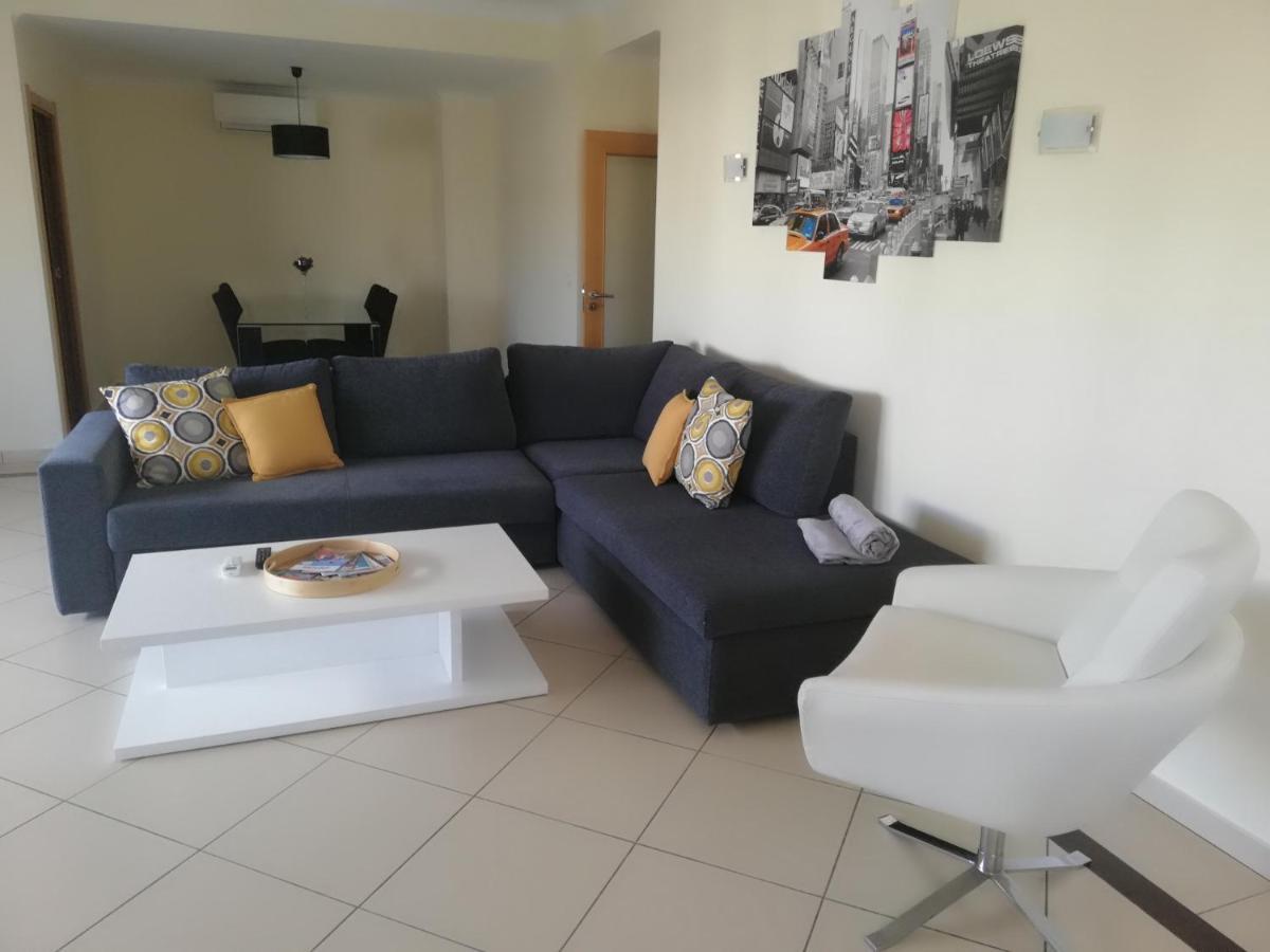 Spacieux Santa Eulalia Oura Apartment *