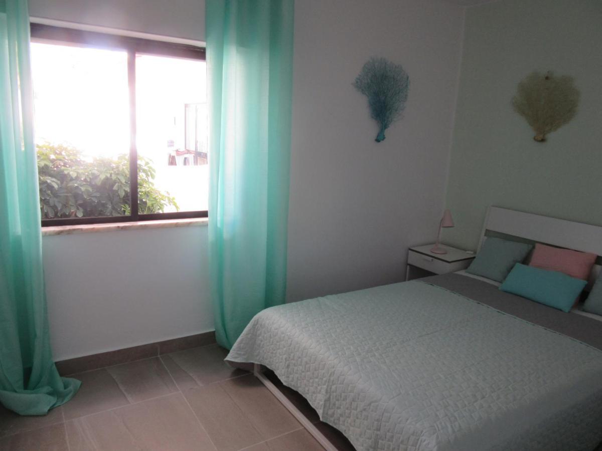 Spacious Comfort 1 Bedroom With Pool 300m From The Apartment Albufeira