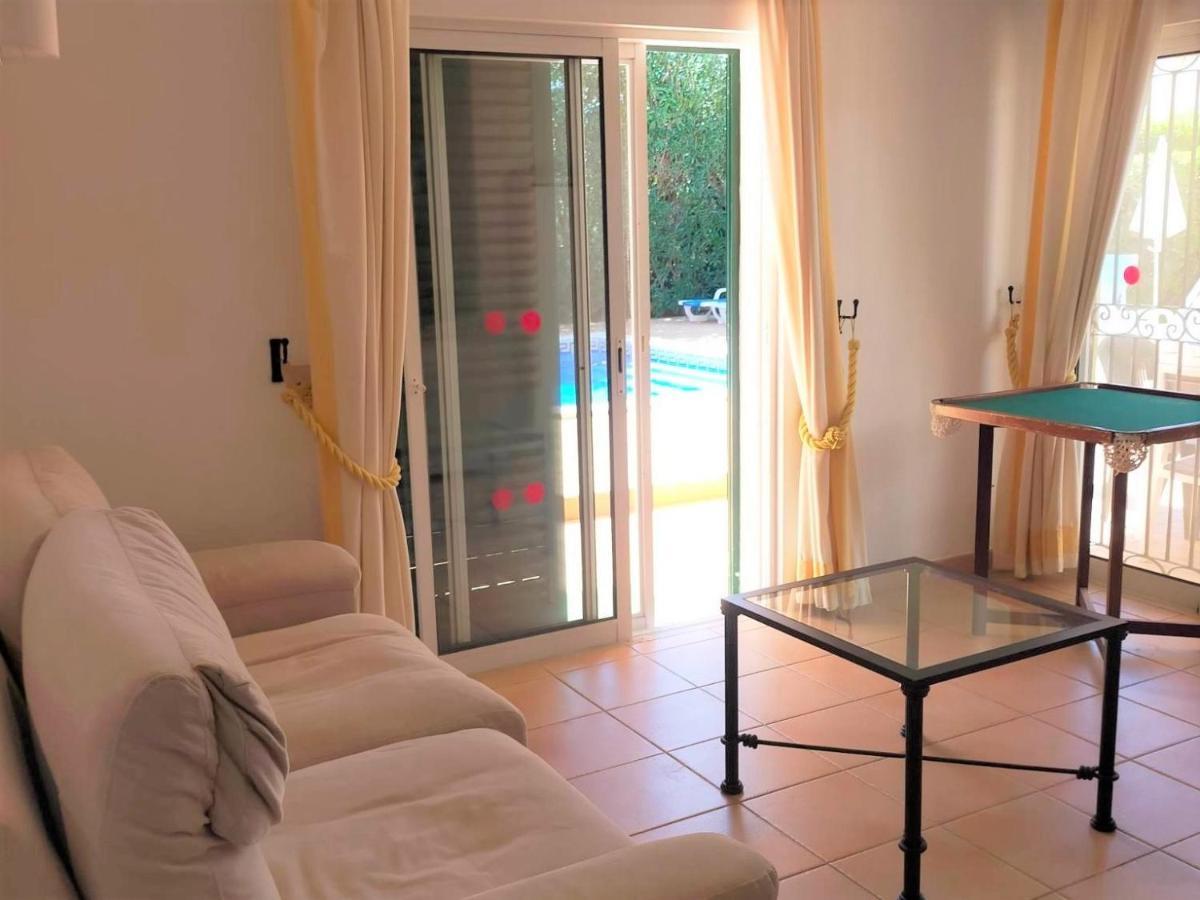 White Sands - Private Oasis, Heated Pool, Beaches & Strip Nearby * Albufeira