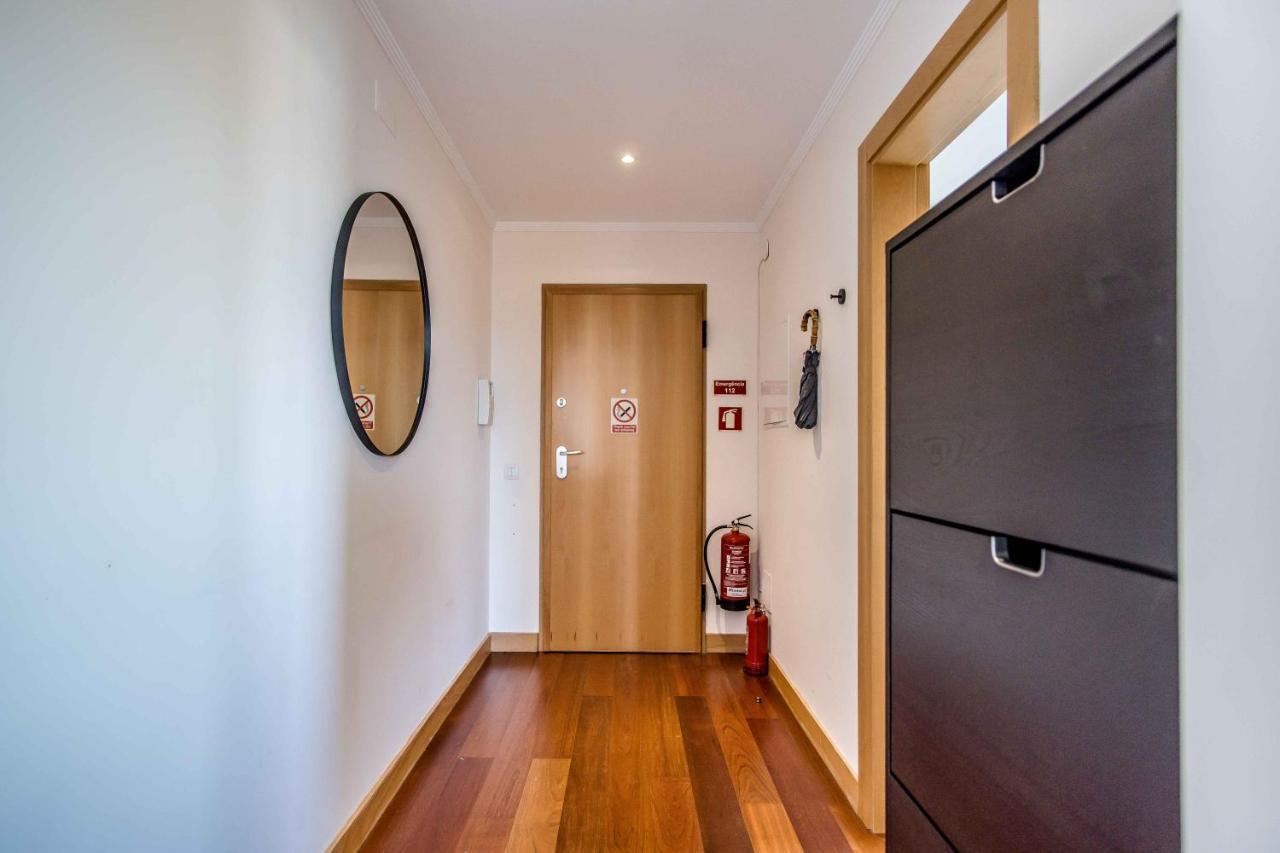 Corcovada, Sunny And Bright T1 With Large Terrace, Apartment