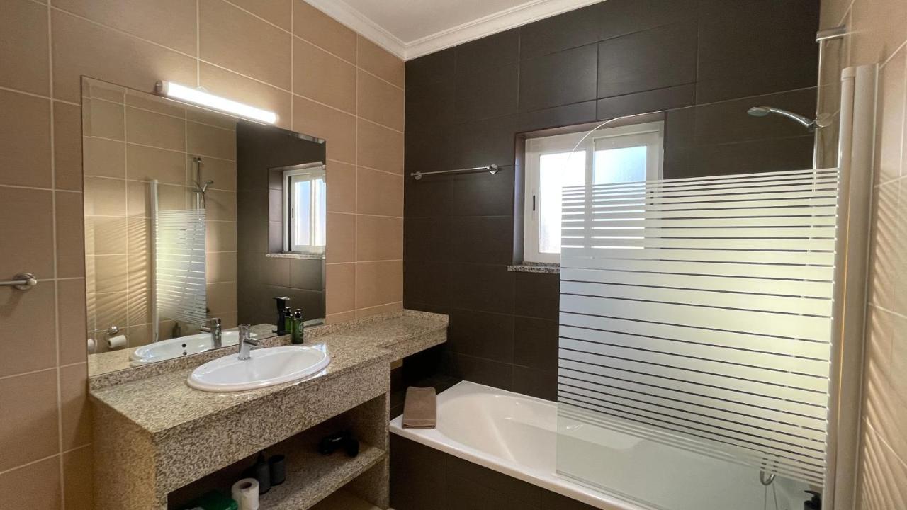 Oura Oasis F By Check-in Portugal