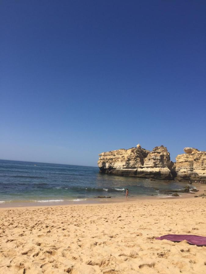 Marina De T1 Ate 2 Pax Ou T2 Ate 6 Pax Com Piscina E Vista Marina Apartment