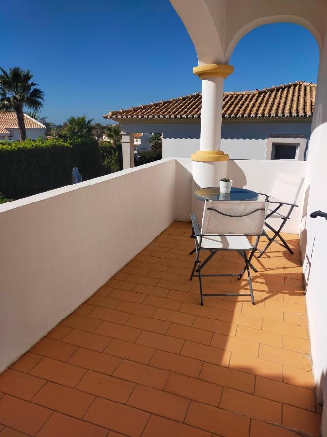 Villa White Sands - Private Oasis, Heated Pool, Beaches & Strip Nearby Albufeira