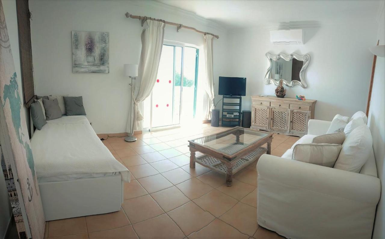 Villa White Sands - Private Oasis, Heated Pool, Beaches & Strip Nearby