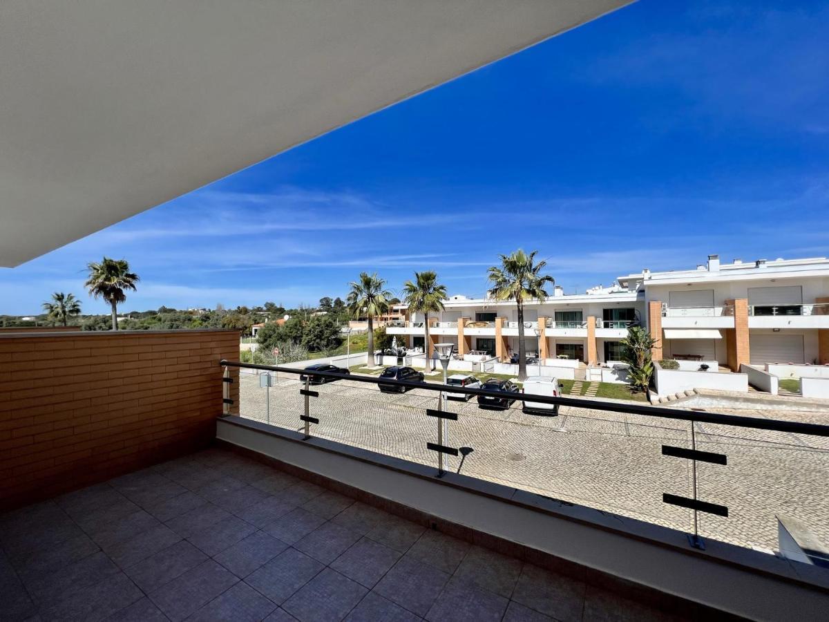 Garden With Pool By Homing Albufeira