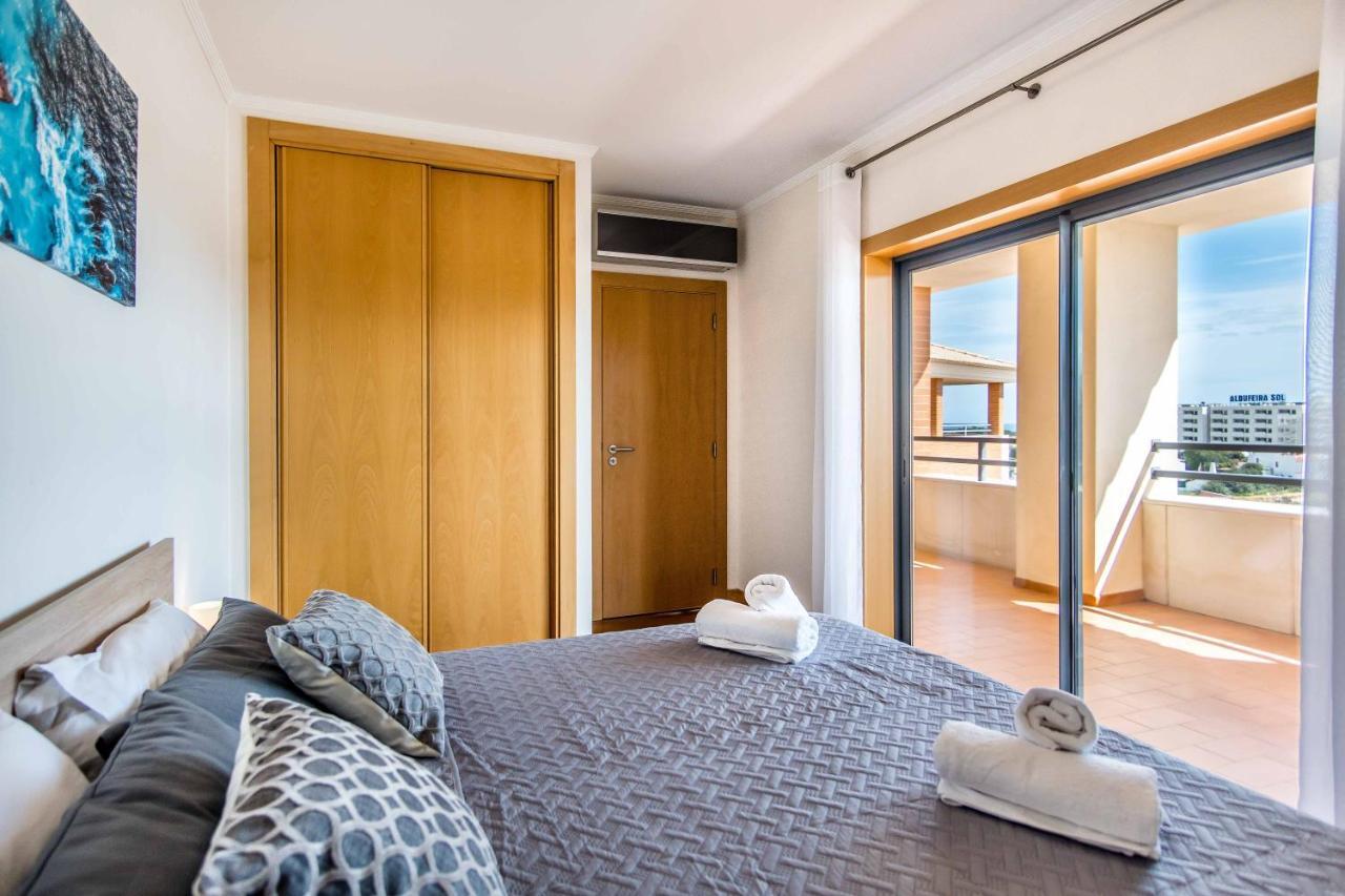 Apartment Corcovada, Sunny And Bright T1 With Large Terrace,