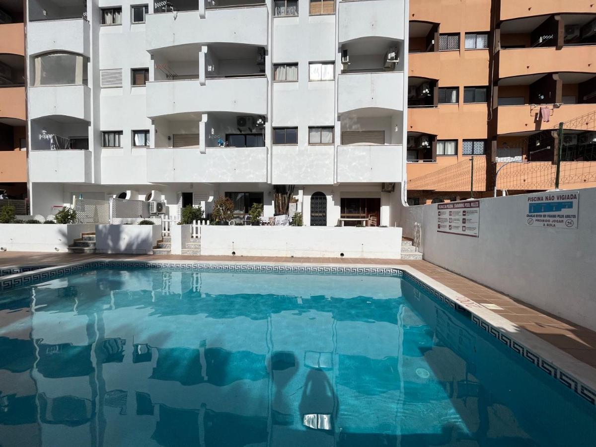 Aroucamar Apartamento *