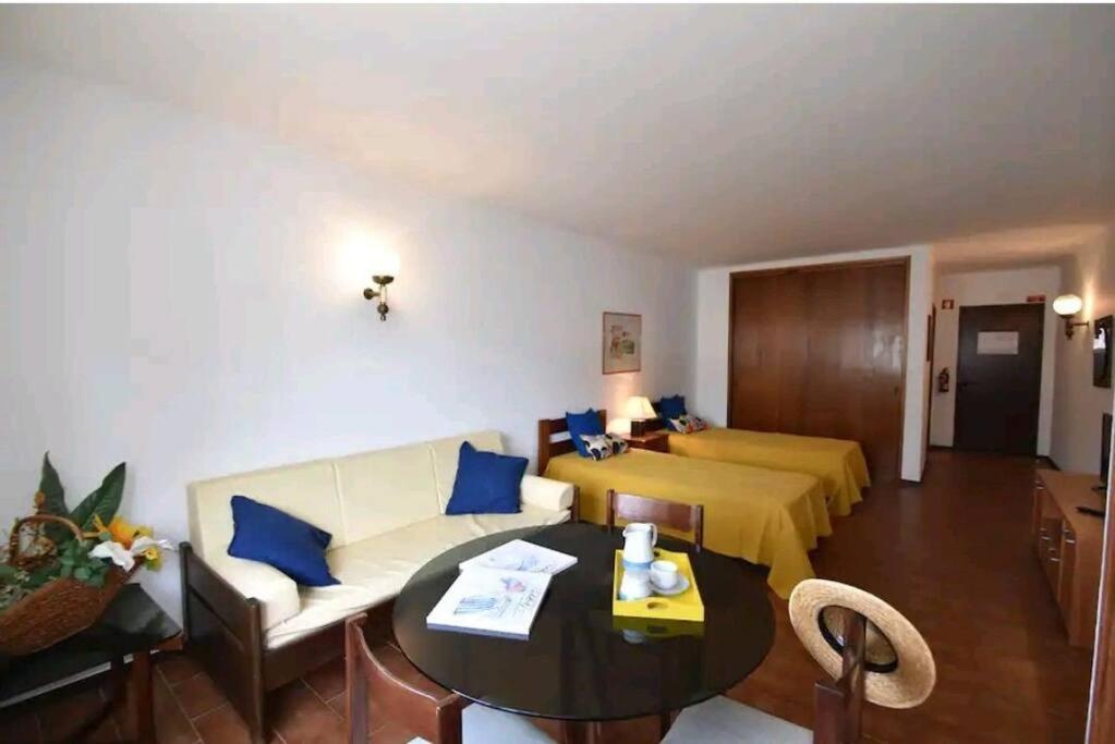 Apartamento T0 - Praia Maria Luisa Albufeira