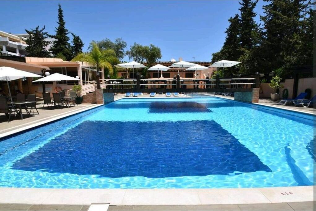 Apartamento T0 - Praia Maria Luisa * Albufeira