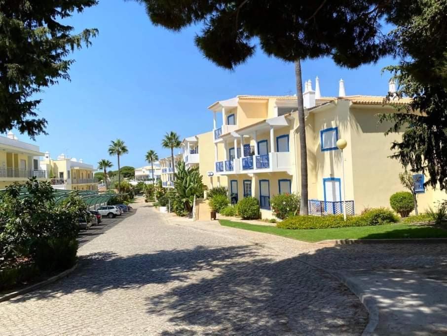 Flamingo's W/ 2 Swimming Pool * Albufeira