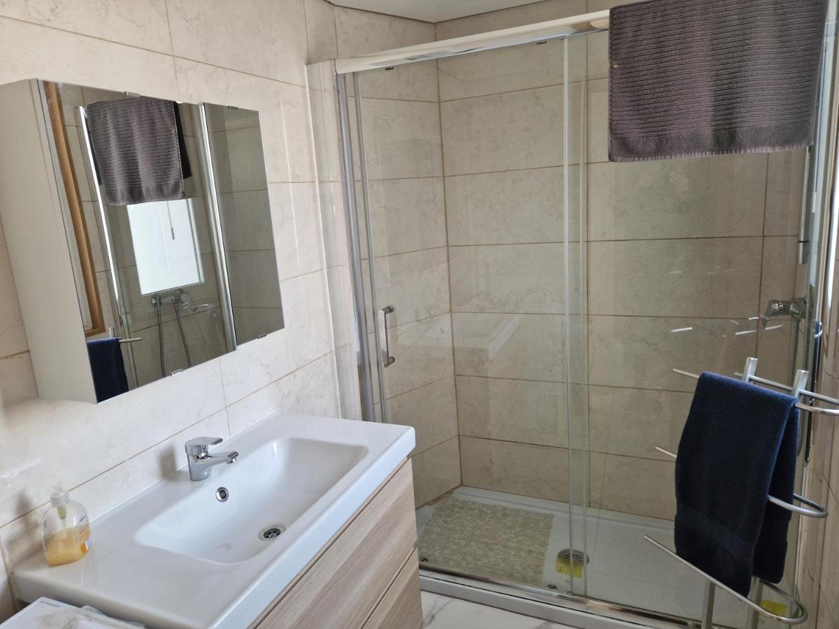 Perfect Location For Nightlife @ The Strip Appartement Albufeira