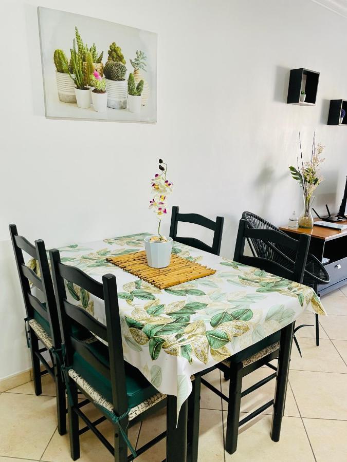 Seashell Oura Appartement *