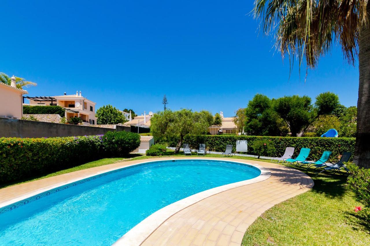 Small 4pax -shared Pool @ Homesbyfc Vakantiehuis