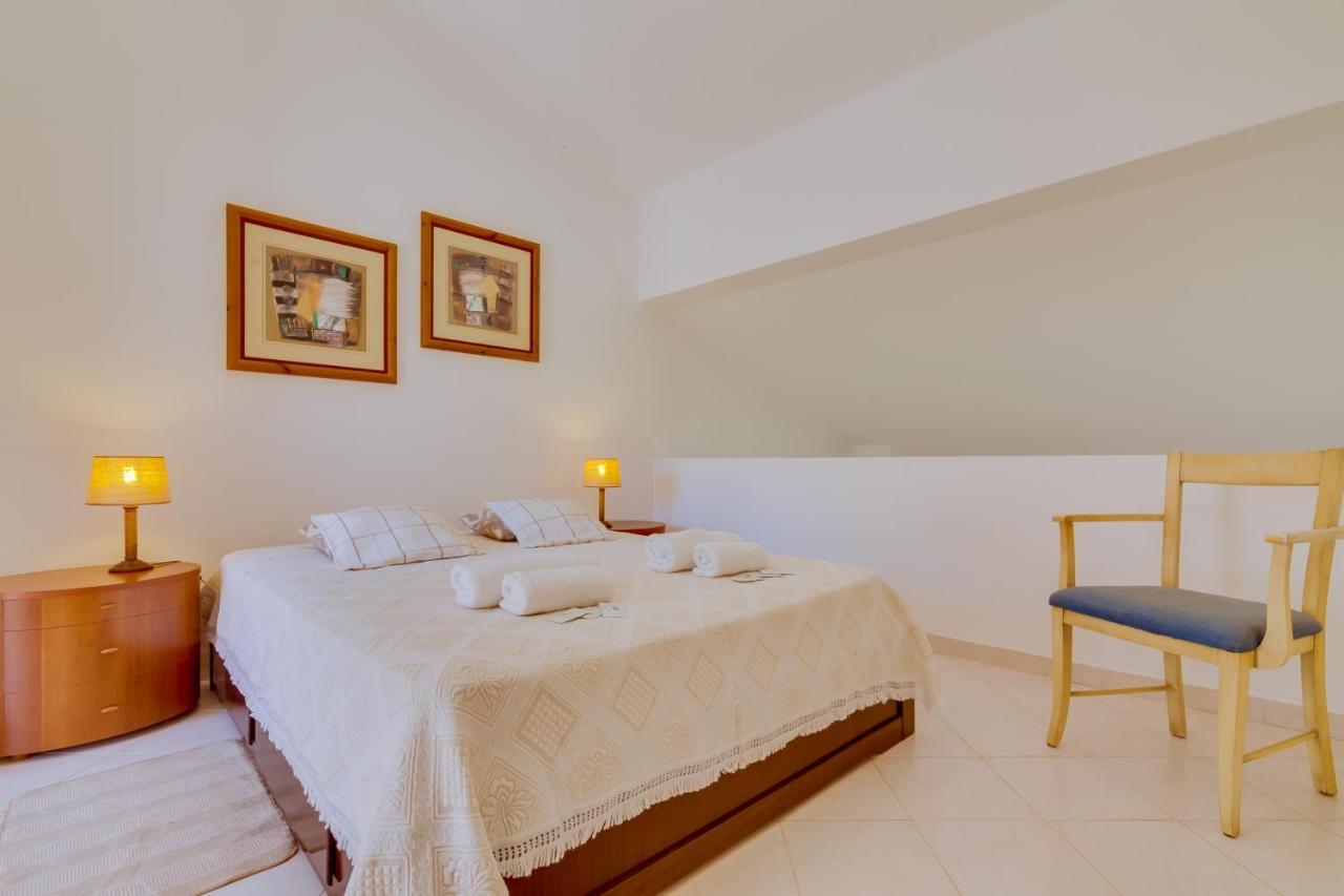 Small 4pax -shared Pool @ Homesbyfc Vakantiehuis *