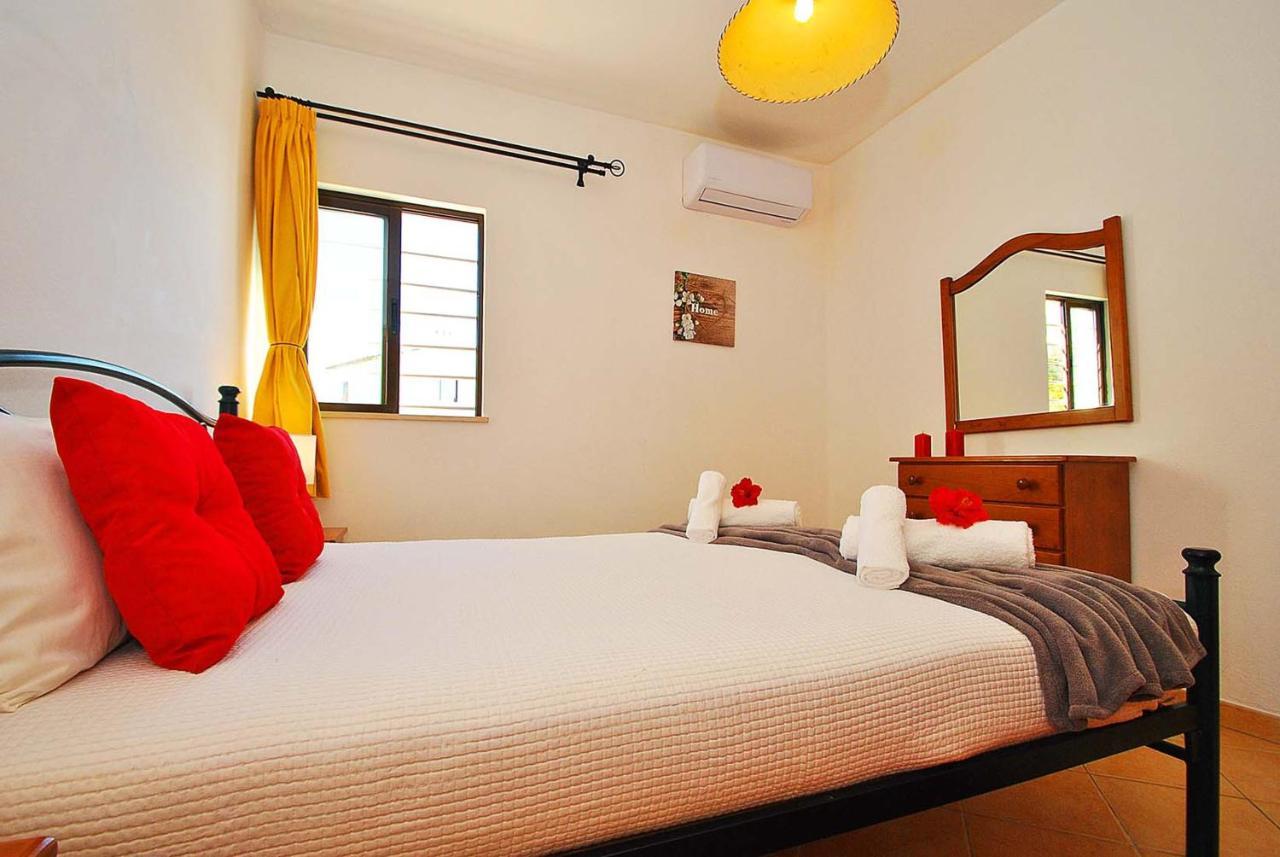 Villa Isis By Algarve Vacation Albufeira
