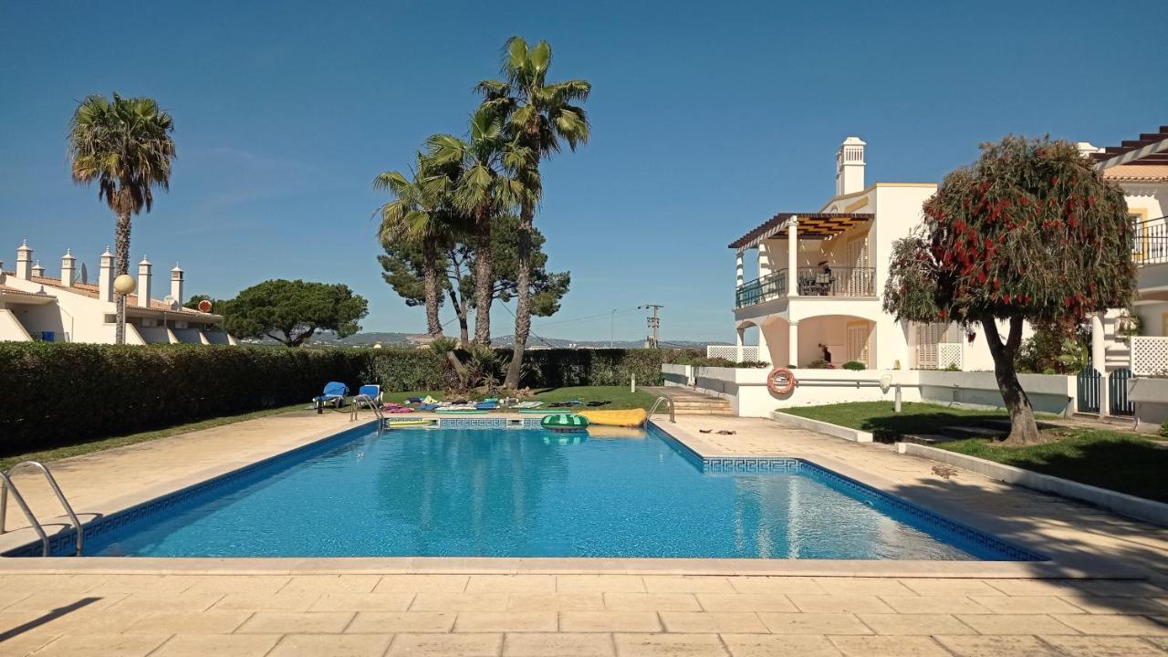 Your House At Falesia Apartamento
