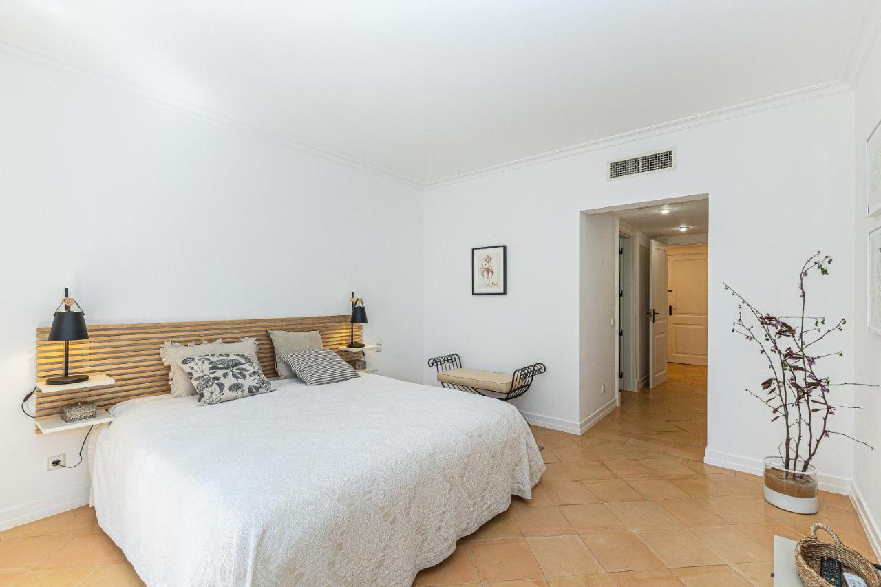 Cypress Apartment *