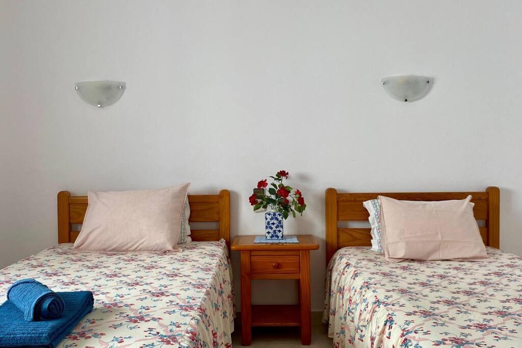 Rosa #1 - Para 2 Pessoas Mesmo Em Frente A Praia Do Inatel Apartamento *