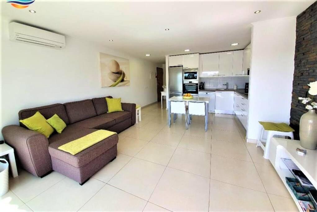 Oura Parque Apartment