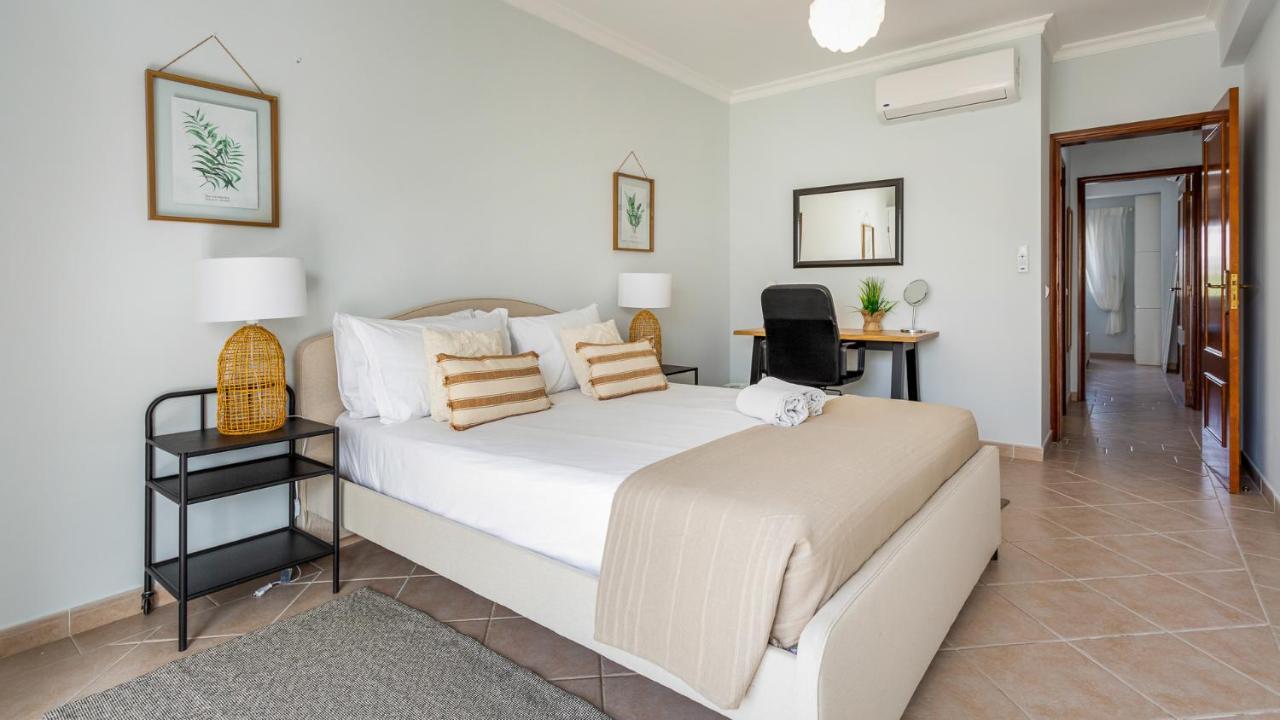 Appartement 3br With Pool And Ac By The By Lovelystay *