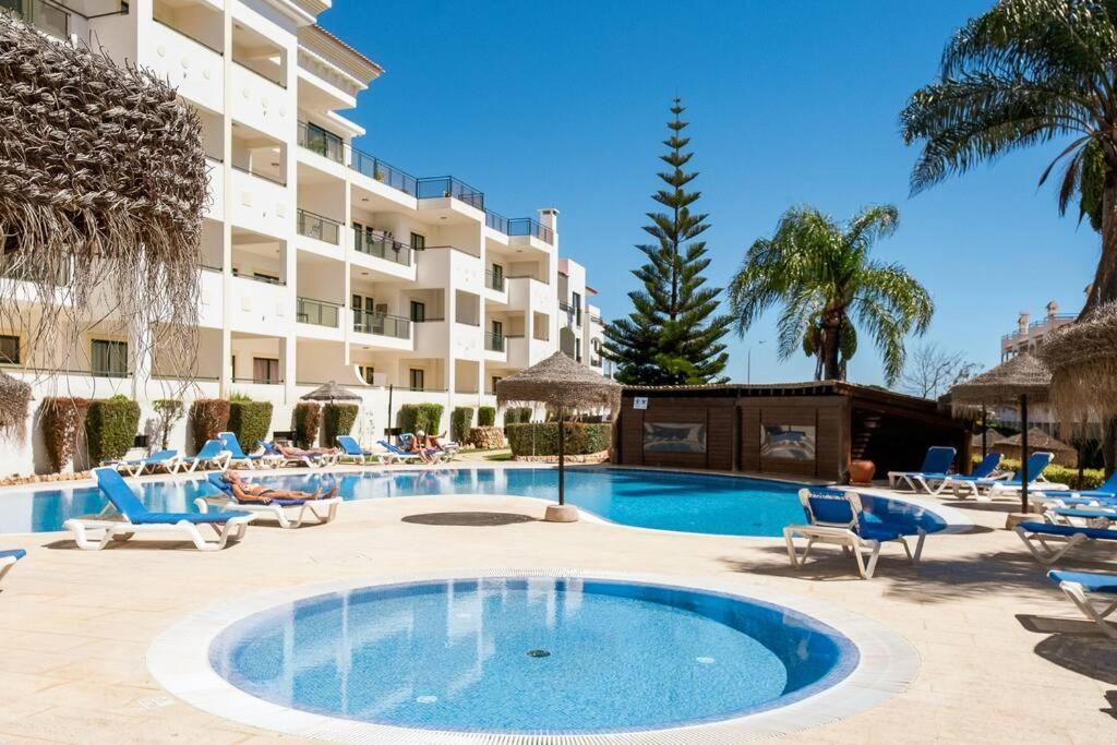 Albufeira-sea View/pool Casa Sara Linnea 1bedroom * Albufeira