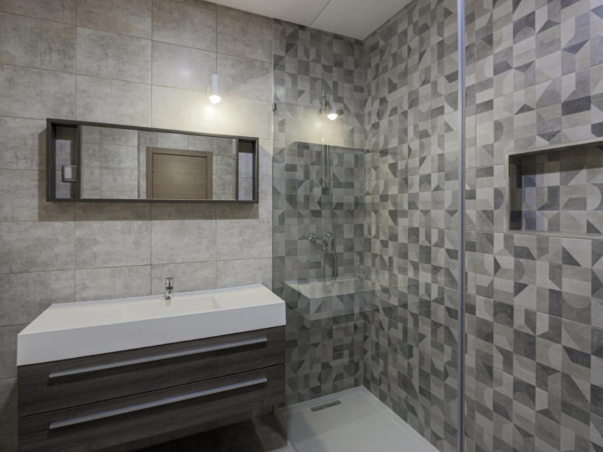 Villa V4, Jardins Branqueira7 Near Beach,
