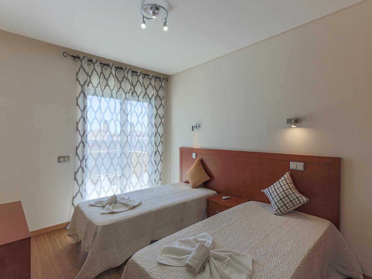 Villa V4, Jardins Branqueira7 Near Beach, Albufeira
