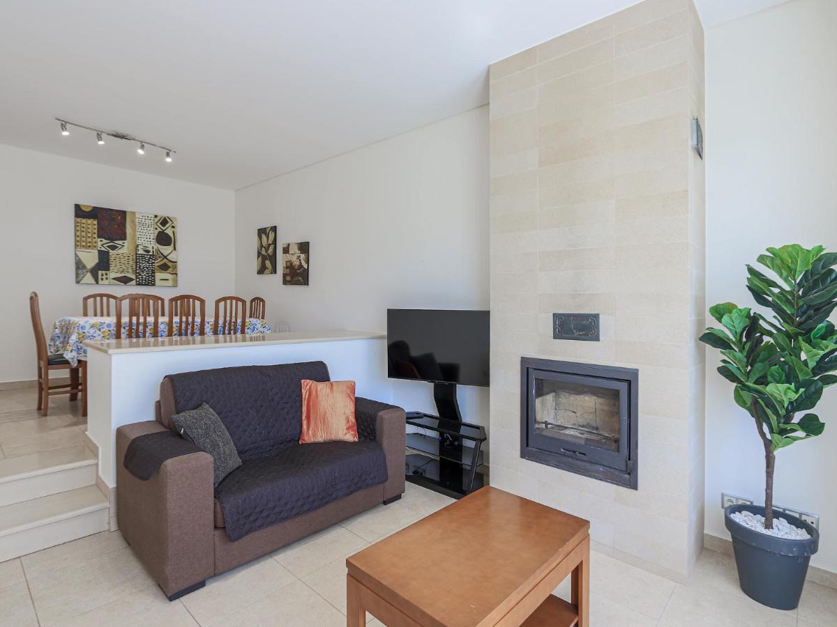 Villa V4, Jardins Branqueira7 Near Beach,