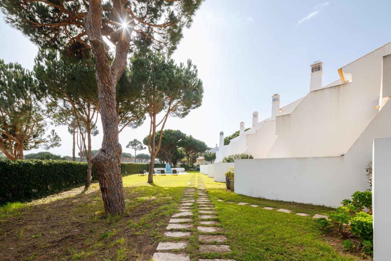 Villa Falesia Ocean By The Portuguese Butler