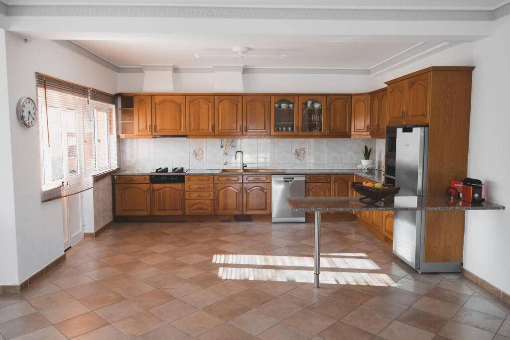 Villa Casa Palmeiras - Com Piscina, Bbq E Ar Condicionado Albufeira