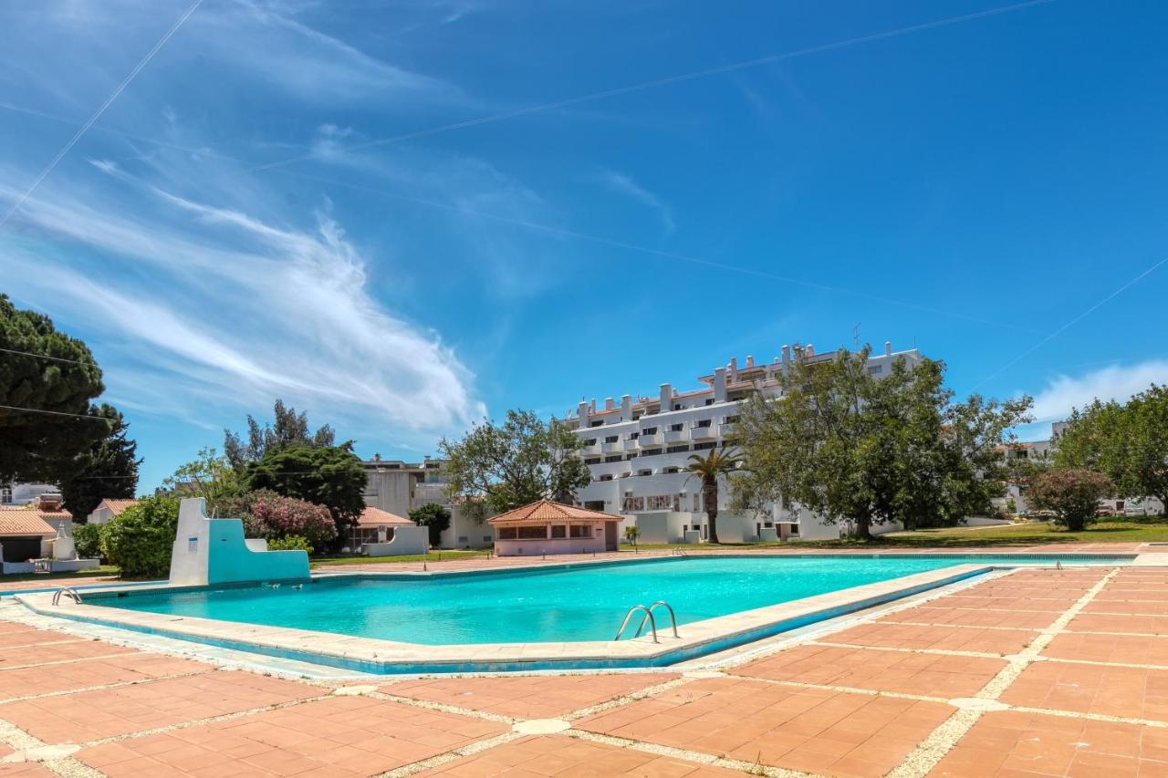 Villa Pool Side Zara *