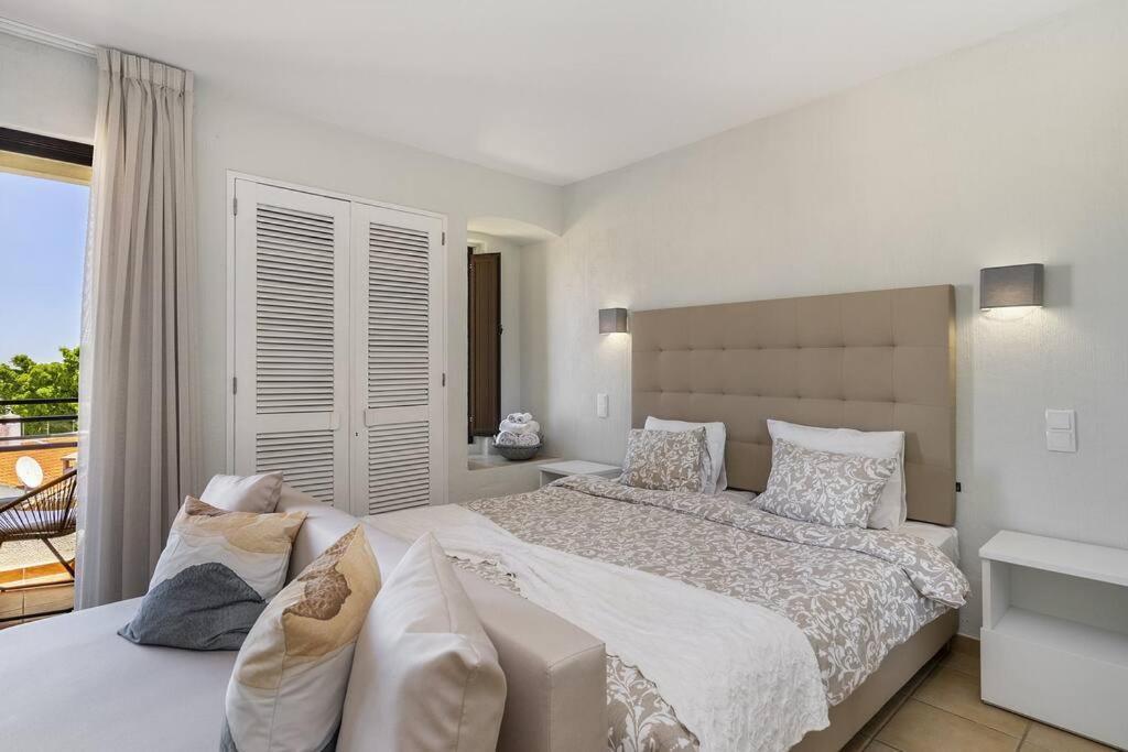 Garden Paradise, Old Town & Apartamento *
