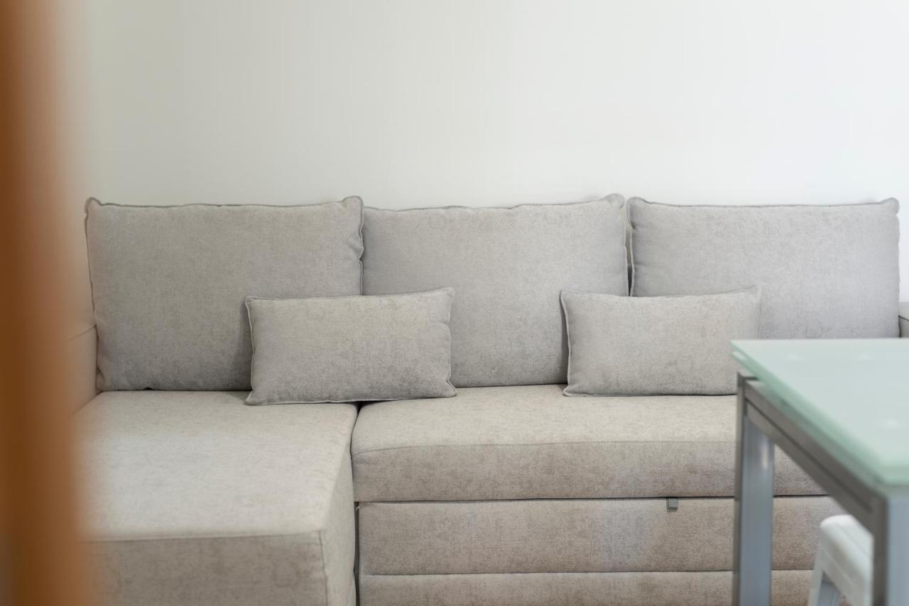Apartment Miral Beachside 4 - By Hd *