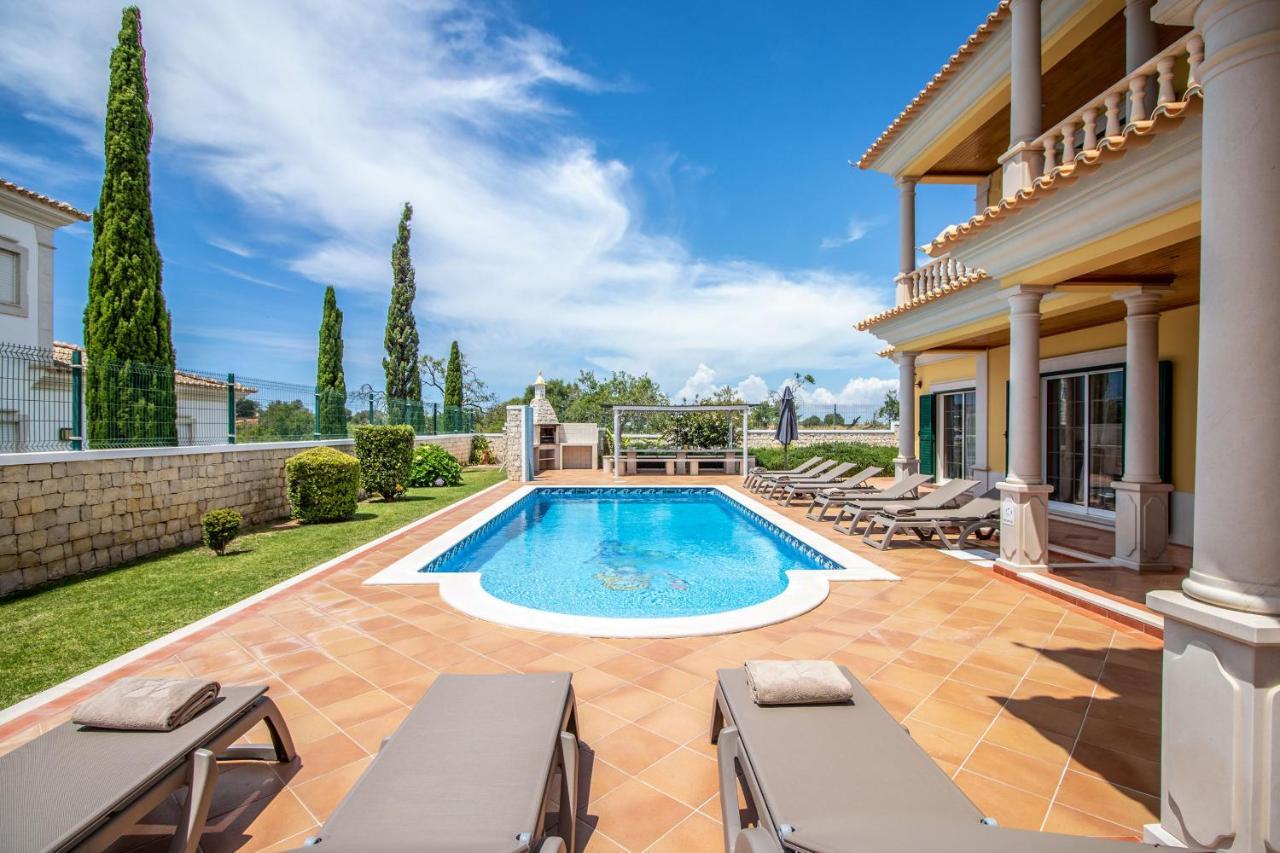 Villa Iris