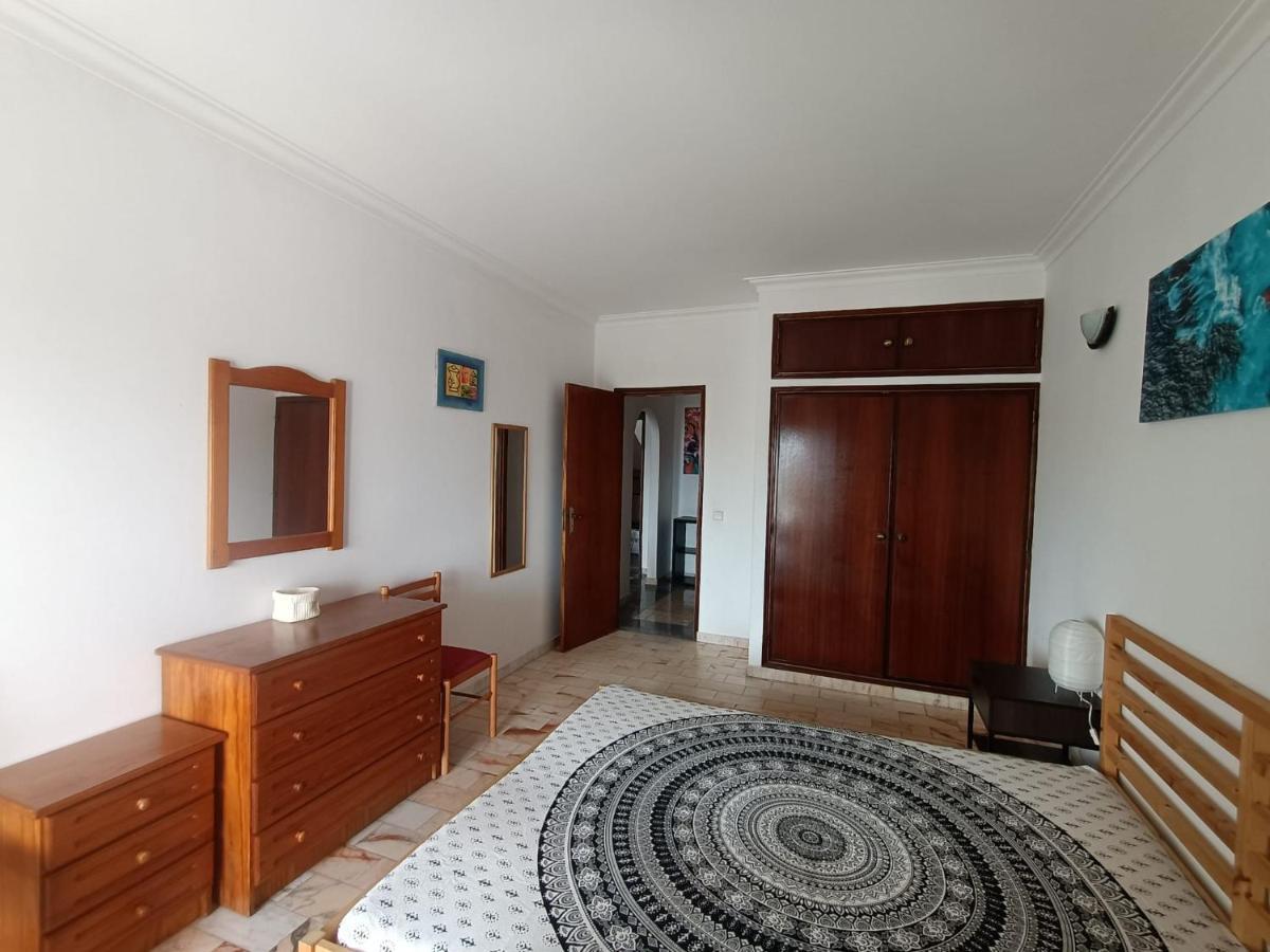 Oura Li Apartment