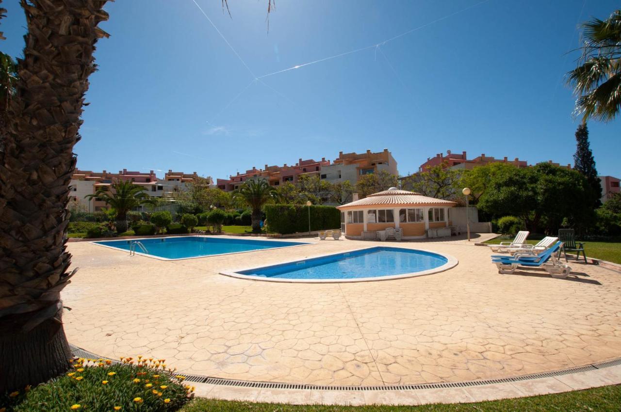 Ondas Verdes By Ocvillas Apartment