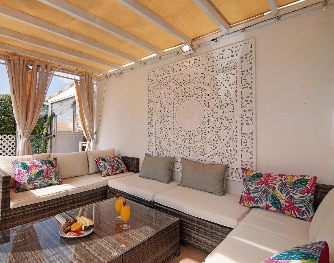 Harvey Villa *